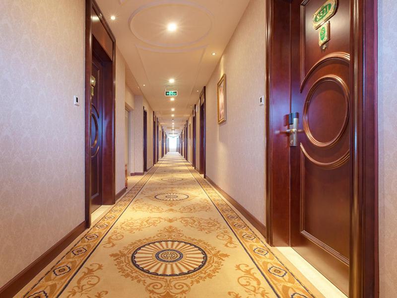 Vienna Hotel Guangzhou Shiling Экстерьер фото